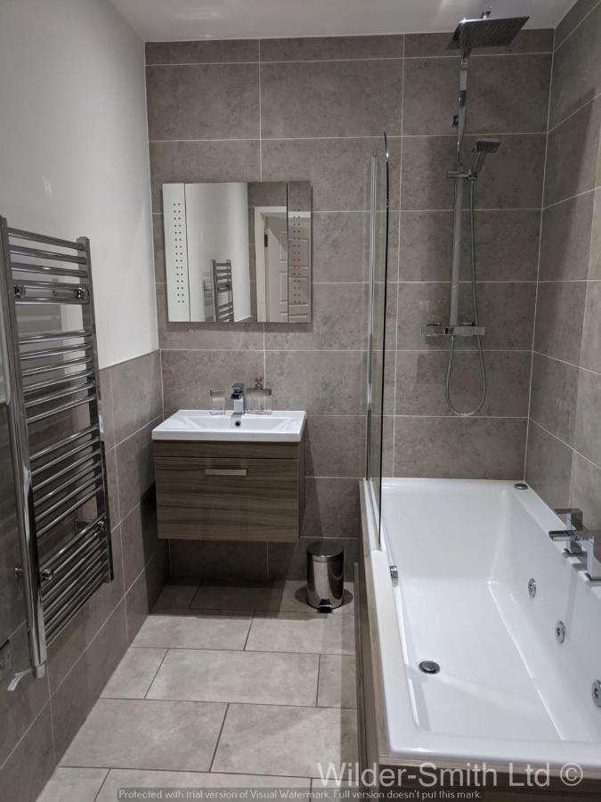 Stylish 2-Bed Luxury Apartment In Nottingham City Exterior foto